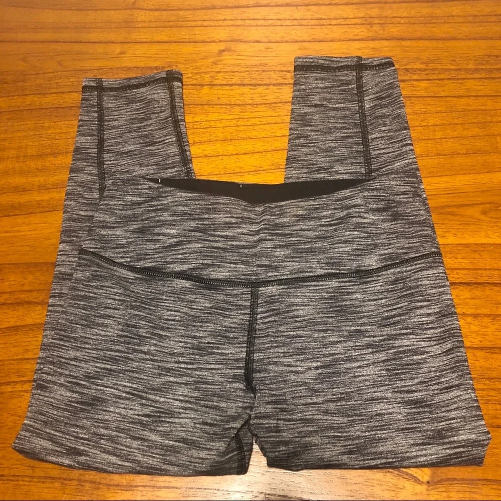 Victoria Sport Cropped Leggings Women’s Small